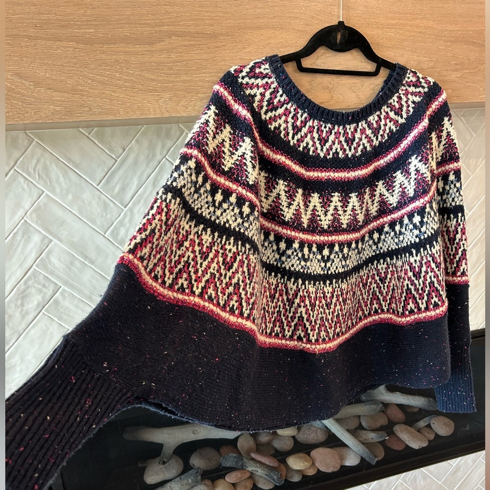 Anthropologie Sleeping on Snow Cuffed Poncho Fair Isle Sweater Women’s XS S